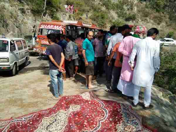 Six devotee killed in accident in Himachal Pradesh