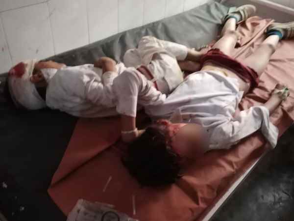 गाने सुन रहा था ड्राइवर गाने सुन रहा था ड्राइवर