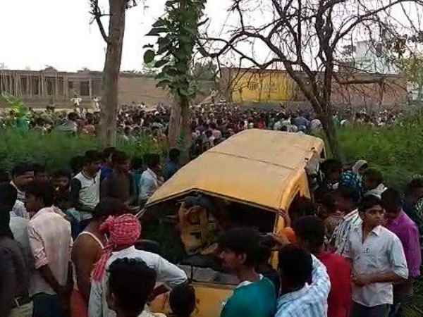 सूचना पर पहुंचा पुलिस-प्रशासन सूचना पर पहुंचा पुलिस-प्रशासन