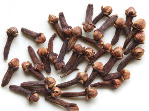 घर की दरिद्रता दूर होने लगती है