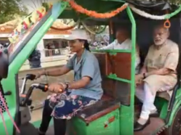 पीएम मोदी ने बताई सविता साहू की कहानी पीएम मोदी ने बताई सविता साहू की कहानी