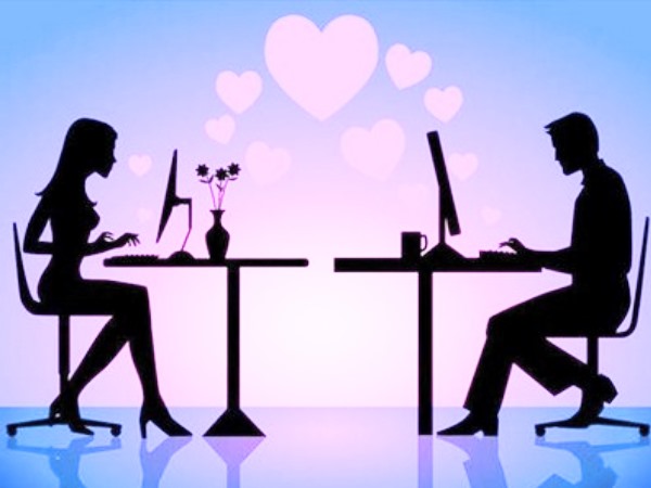 ऑनलाइन साइट पर मिले थे दोनों 