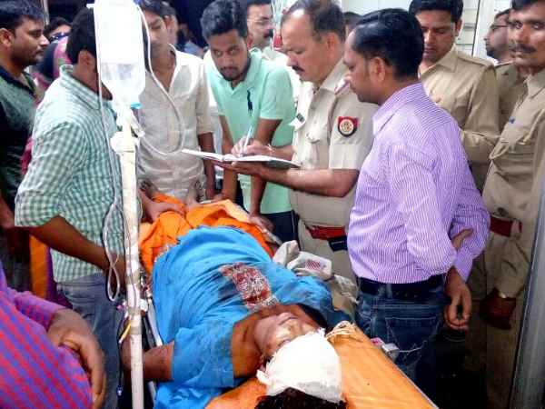 Husband attacked his wife with hammer in Shahjahanpur