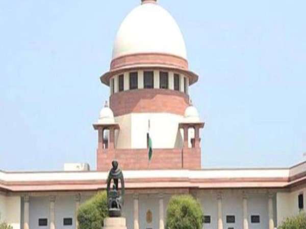 Supreme Court to centre Why Link Cellphone To Aadhaar Is Everyone A Terrorist Supreme Court to centre Why Link Cellphone To Aadhaar Is Everyone A Terrorist