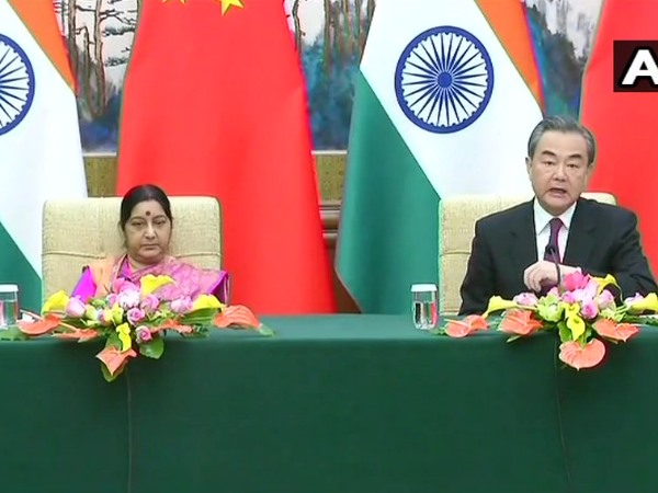 भारत चीन के विदेश मंत्रियों की मुलाकात