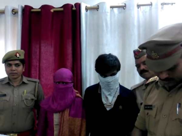 A sister theft ATM of sister in Lucknow A sister theft ATM of sister in Lucknow