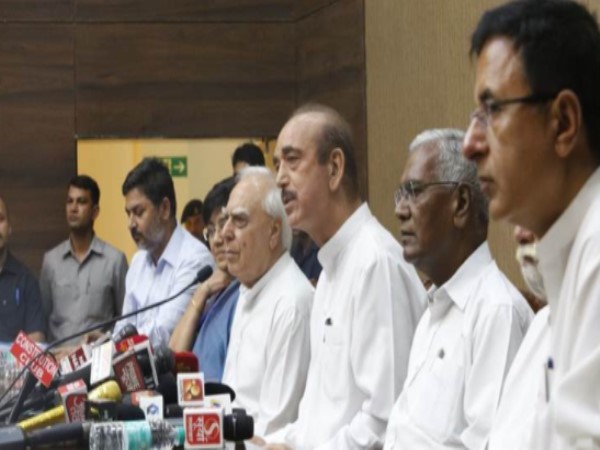 कांग्रेस ने दिया ये बयान कांग्रेस ने दिया ये बयान