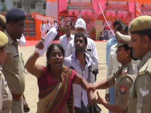 50 बीघा जमीन पर विधायक अशोक चंदेल का कब्जा! 50 बीघा जमीन पर विधायक अशोक चंदेल का कब्जा!