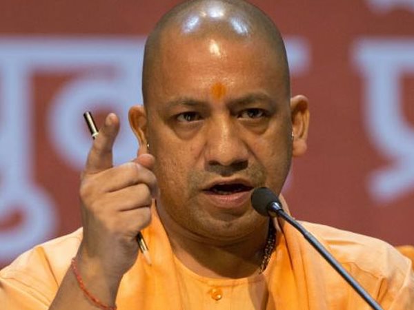 योगी ने बोला शिवसेना पर तीखा हमला 