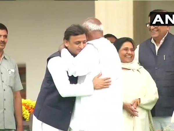 HD Kumaraswamy swearing 