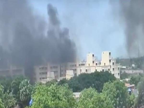 tamilnadu protest in Tuticcorin demanding closure of Sterlte Copper factory, one dead 