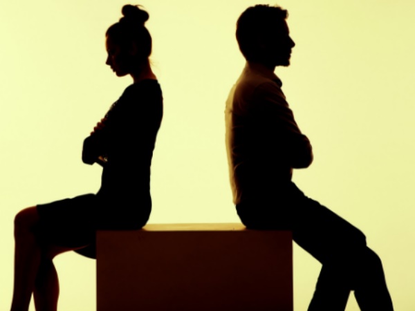 मानसिक और शारीरिक प्रताड़ना देता था पति