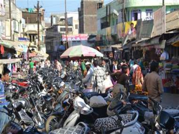 महिला सब-एंस्पेक्टर पर किया गया हमला