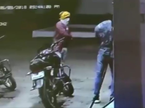 तीन बदमाशों ने की लूटपाट