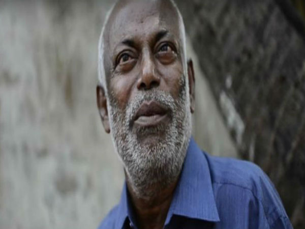 गरीब बच्चों को कर रहे हैं शिक्षित