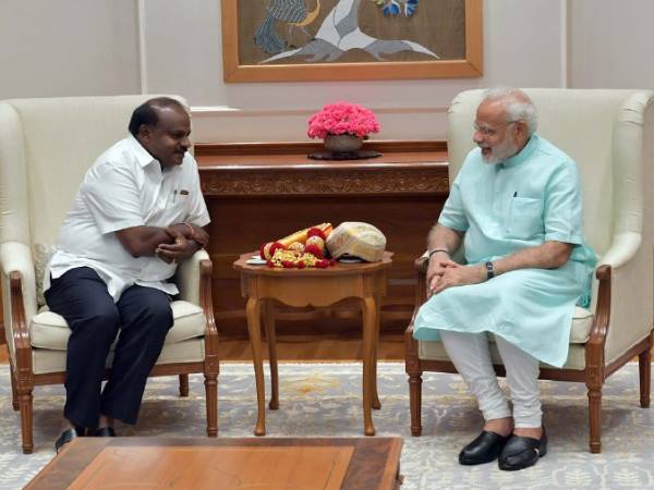 Karnataka, HD Kumaraswamy, Narendra Modi, Delhi, कर्नाटक, एच डी कुमारस्वामी, नरेंद्र मोदी, Kumaraswamy meets Modi