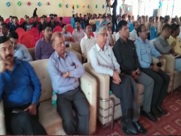 गेल के डीजीएम समेत ये सब भी रहे मौजूद