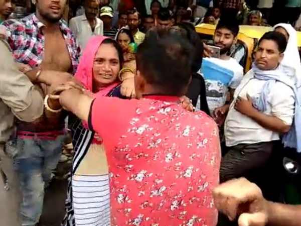 A man beaten by son wife and daughter in Agra