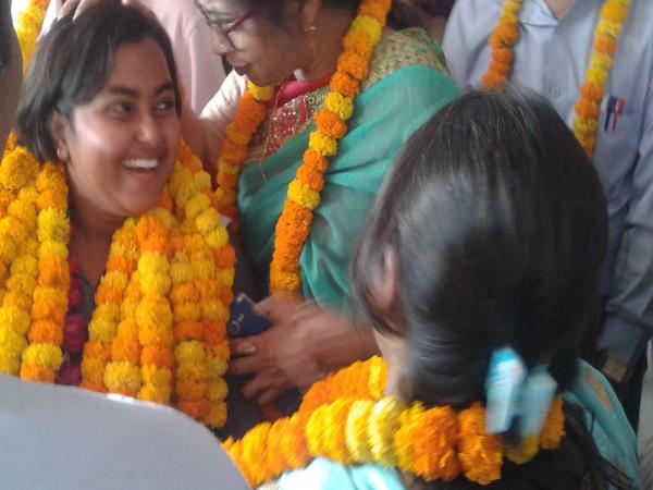 allahabad see the marksheet of up board topper anjali verma