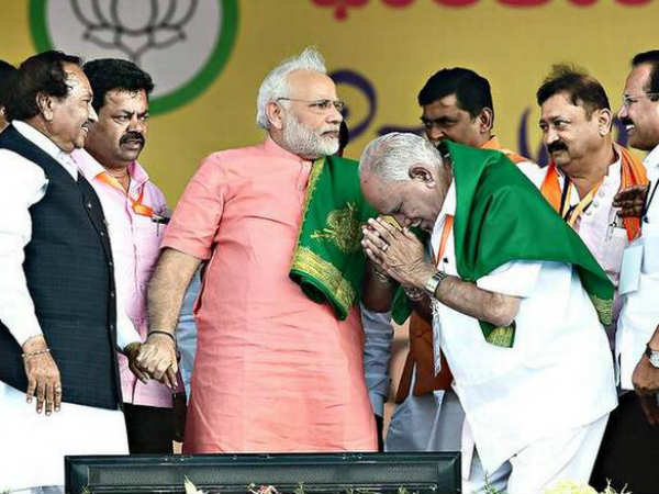 पीएम के साथ ओढ़ा हरा रंग पीएम के साथ ओढ़ा हरा रंग