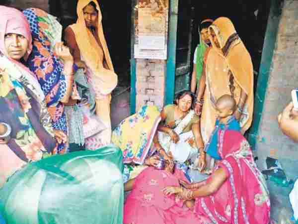 नौकरी करने निकला था युवक