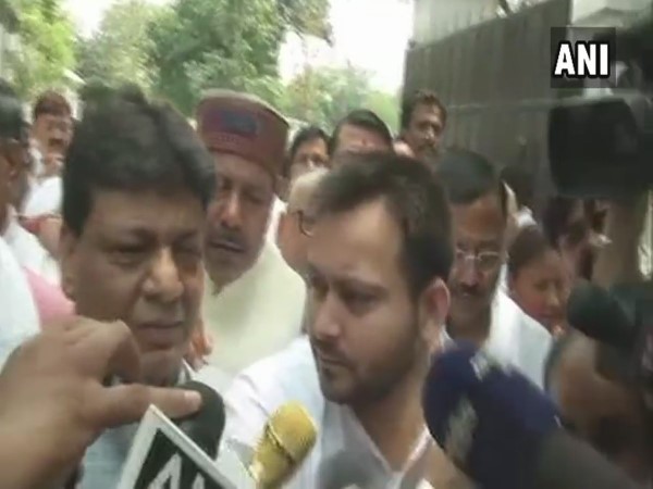 तेजस्वी यादव ने ठोका सरकार बनाने का दावा