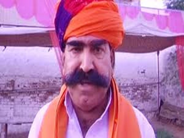 आदिवासियों के पहले नेता हनुमान जी थे - आहूजा