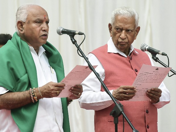 वजुभाई वाला ने संविधान का एनकाउंटर किया है वजुभाई वाला ने संविधान का एनकाउंटर किया है