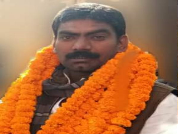 कौन है गुलशन