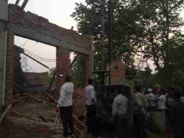 A man died in under construction building in shahjahanpur