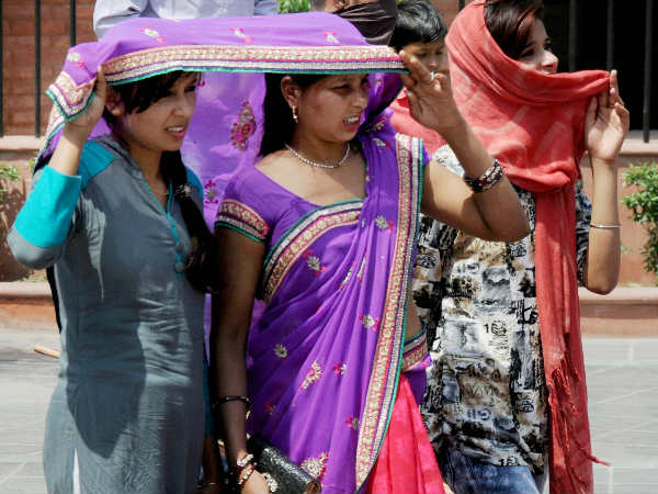 दिल्‍ली में पारा पहुंचा 44 डिग्री के पार