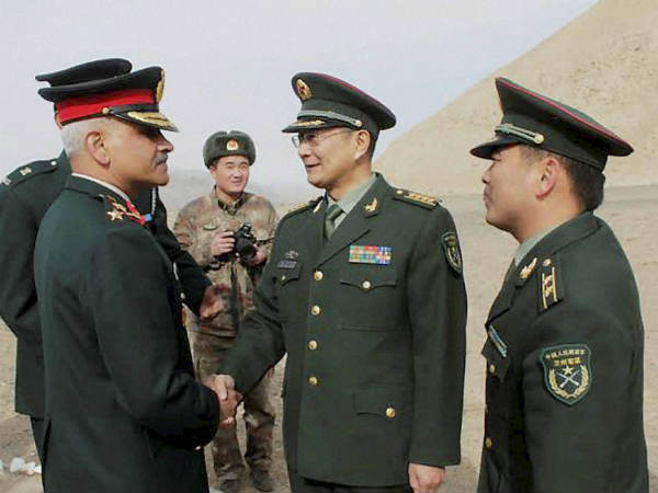 विदेश मंत्री के जरिए हो पाता है संपर्क 
