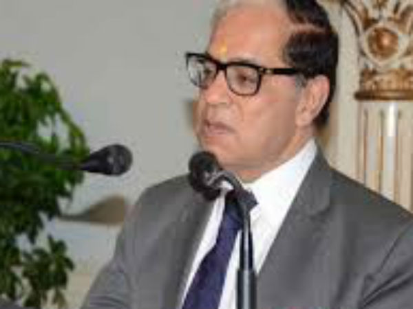 जस्टिस एके सीकरी