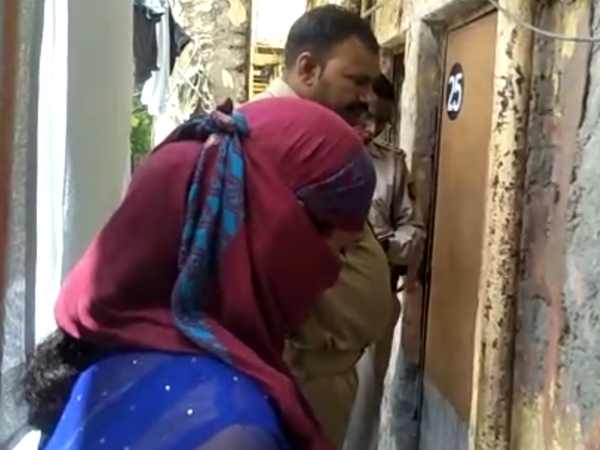 हिरासत में आरोपी पति