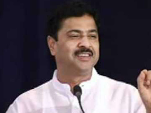 प्रवीण महाजन को हुई थी उम्रकैद 