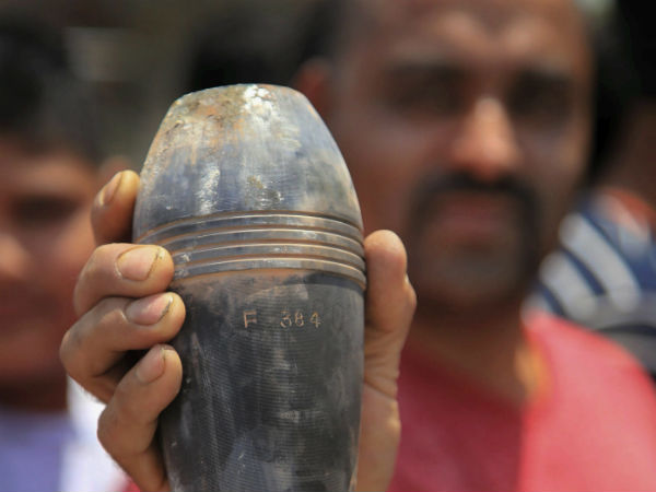 फायरिंग की चपेट में आया नवजात 