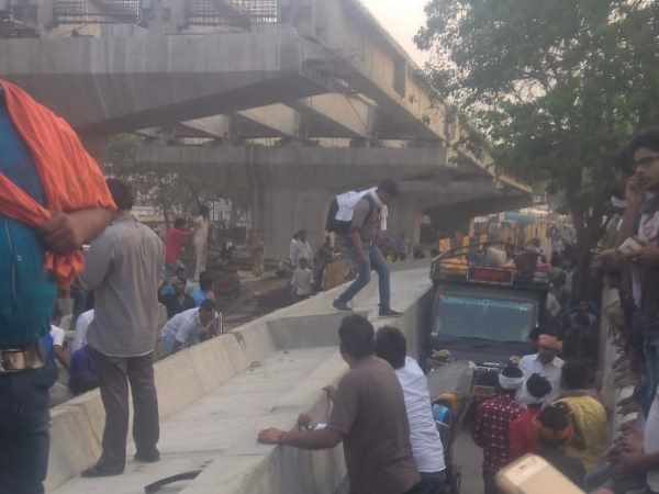 Very tragic Pics of overbridge fall in Varanasi