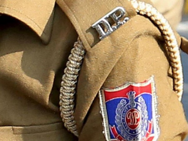 दंपति ने फ्रांस जाकर की विदेश मंत्रालय से शिकायत