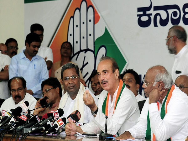 कोर्ट ने कहा- प्रोटेम स्पीकर को भेजा नोटिस तो आज नहीं होगा फ्लोर टेस्ट