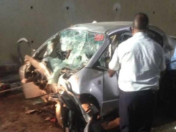  गाड़ी के उड़े परखच्चे