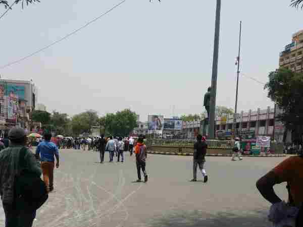 Students are protesting in Allahabad against SSC scam