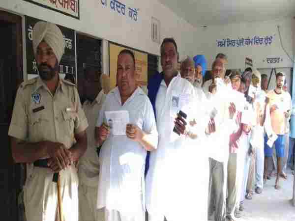 Peacefull voting at Shahkot for assembly seat