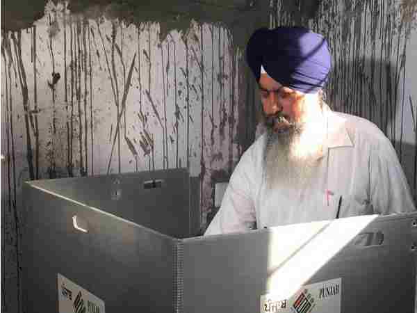 Peacefull voting at Shahkot for assembly seat