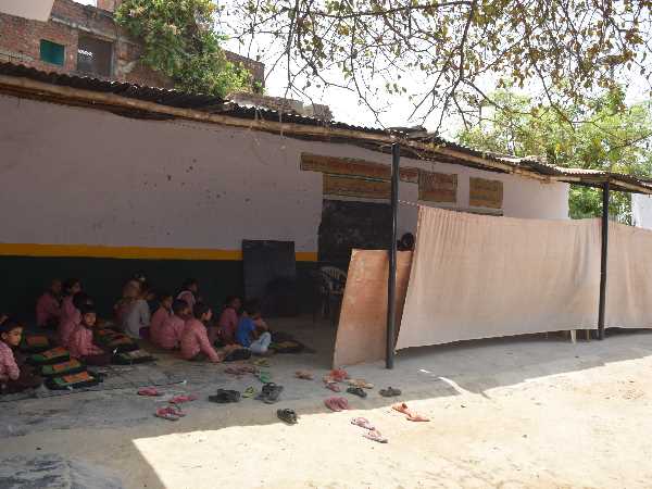 स्कूल में पढ़ते है 133 बच्चे