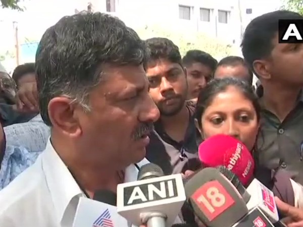 सभी 78 विधायक एक साथ हैं