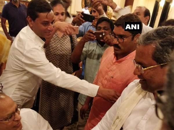 सिद्धारमैया ने सभी विधायकों से की मुलाकात