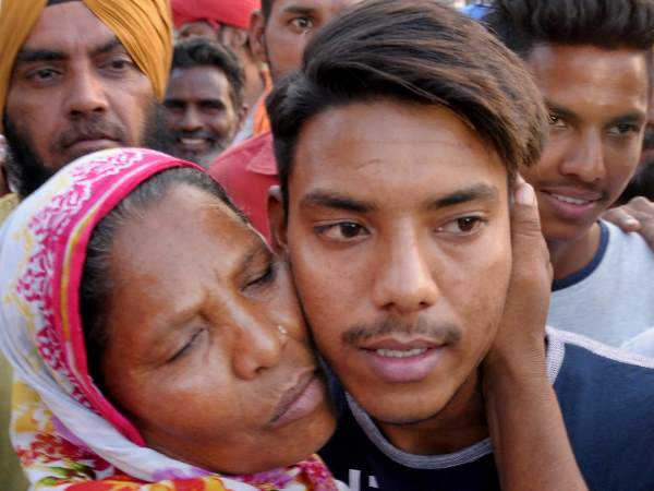 अमरजीत सिंह को बाद में वापस भारत भेजा गया