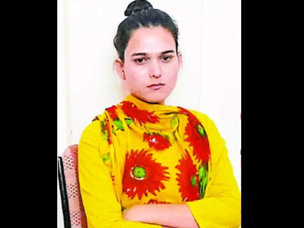 जब मन चाहे पुलिस मैस में रुक जाती थी सोनिया जब मन चाहे पुलिस मैस में रुक जाती थी सोनिया