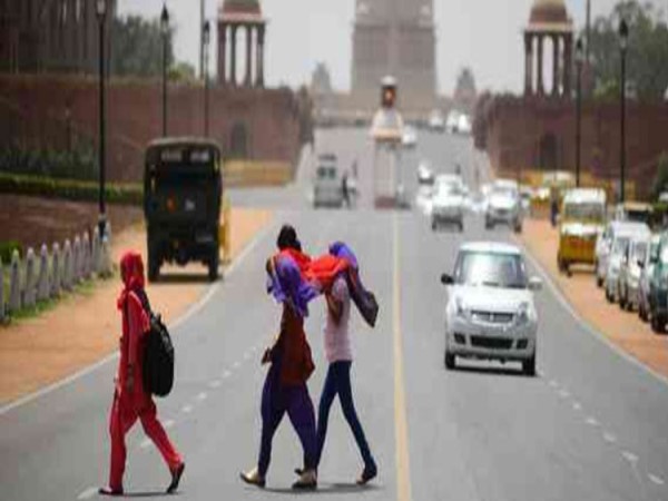 weather department warning Delhi temperature could touch 44 degrees weather department warning Delhi temperature could touch 44 degrees