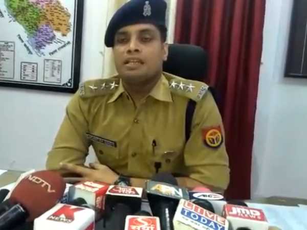 A woman tried to self immolate herself in SP office in Unnao